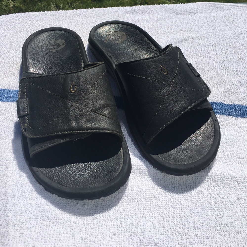 Olukai Adjustable Slides (Black) size 11